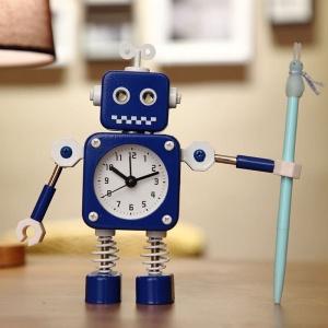 Kleine robot wekker voor kinderen met blauwe pen