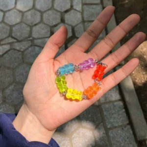 Kleurrijke regenboog-snoeparmband voor meisjes