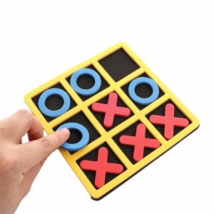 Interactief ouder-kind bordspel met rood kruis en blauwe bal in een geel vierkant