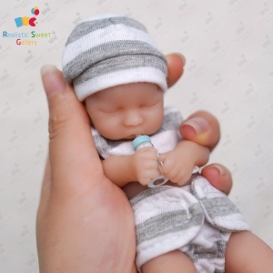 Anti-stress tweelingpoppen met gestreepte kleding